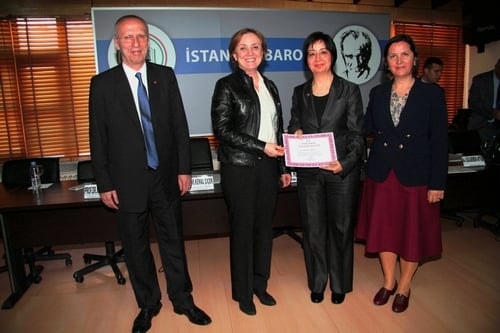 Tarihi Gerçeklikten Politik Kurguya Ermeni Sorunu
 - 46