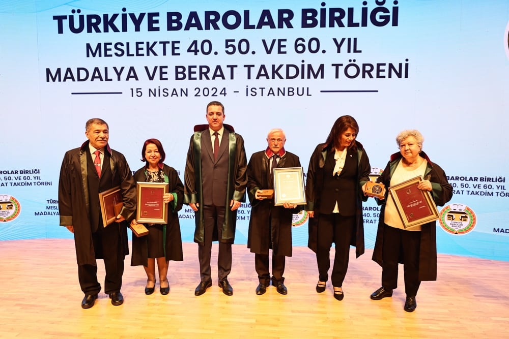 Meslekte 40, 50 ve 60 Yılını Dolduran Meslektaşlarımıza Plaket Verildi - 146
