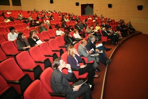Üçüncü Yılında Kentsel Dönüşüm Uygulamaları
 - 32