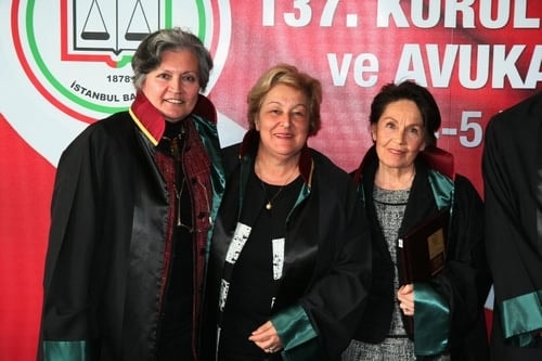 İstanbul Barosu 137 Yaşında!
 - 327