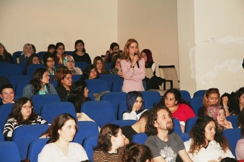 En Fazla Şiddete Sağlık Personeli Uğruyor

 - 27