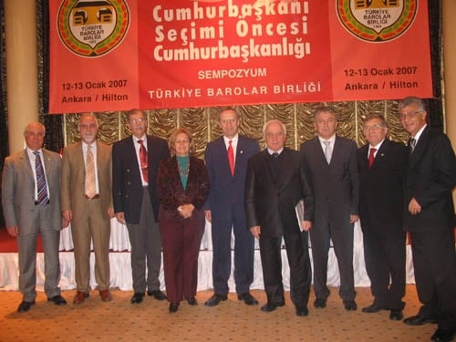 Tbb’Nden Sempozyum :“Cumhurbaşkanı Seçimi Öncesi 
Cumhurbaşkanlığı”  - 4