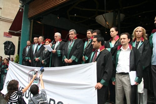 Avukatlardan Cmk’Da Yaşanan Sorunlara Tepki - 2