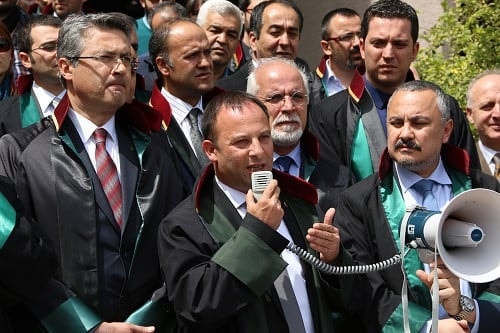 Hakaret İsnadıyla Tutuklama Olmaz - 2