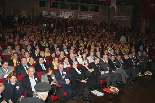 İstanbul Barosu Olağanüstü Genel Kurul Kararı: ‘Başkan Ve Yönetim Kurulu Görevinin Başındadır. İrademize Sahip Çıkıyoruz”

 - 57