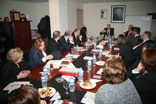 Bursa Barosu Yönetiminden İstanbul Barosuna Destek
 - 33