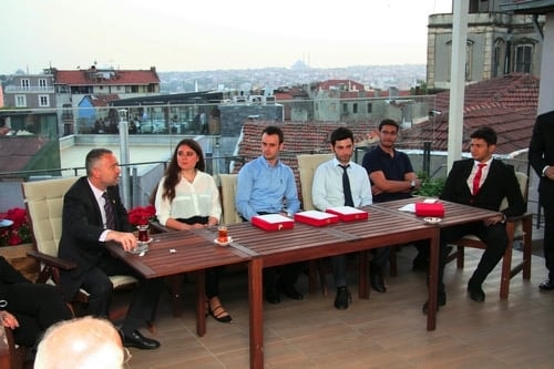 Kurgusal Duruşma Yarışmasında Bölge Birincisi Olan İstanbul Barosu Takımı Baro Yönetimince De Ödüllendirildi
 - 22