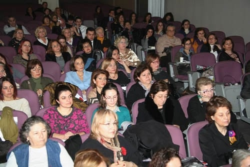 Kadına Şiddet Durmak Bilmiyor

 - 32