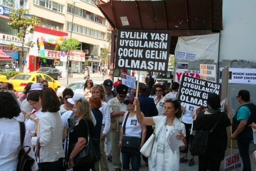 Devrim Yasamız Medeni Kanuna Sahip Çıkıyoruz Yürüyüşü - 79