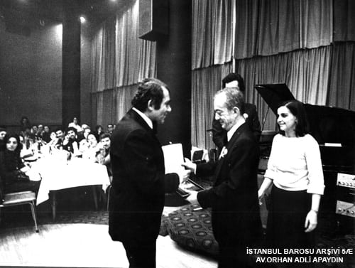 Biz Bayrağı O’Ndan Devraldık

 - 9
