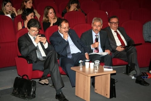 İş Hukukuna İlişkin Sorunlar Ve Çözüm Önerileri
 - 78