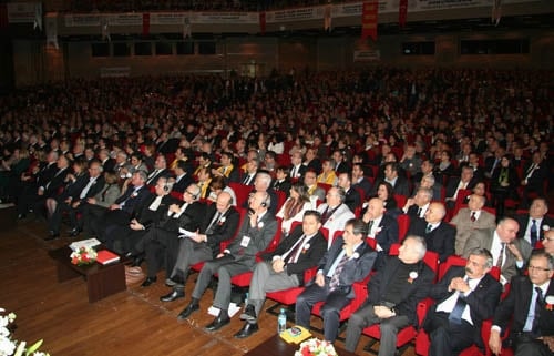 İstanbul Barosu Olağanüstü Genel Kurul Kararı: ‘Başkan Ve Yönetim Kurulu Görevinin Başındadır. İrademize Sahip Çıkıyoruz”

 - 59