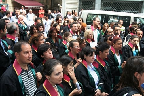 Avukatlardan Cmk’Da Yaşanan Sorunlara Tepki - 10