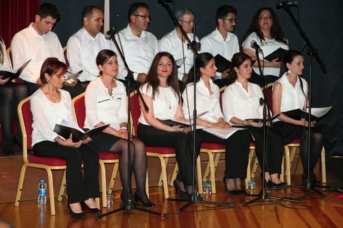 Türk Halk Müziği Topluluğu Konseri
 - 32