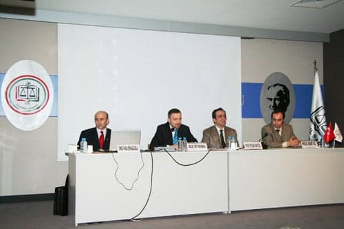 Türkiye’De Hukuku Algılama
Sorunu Yaşanıyor