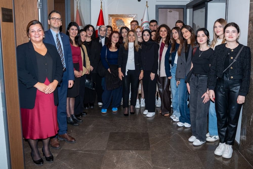 İstanbul Barosu'nun Hukuk Fakülteleri ve Hukuk Eğitimine Katkısı Devam Ediyor