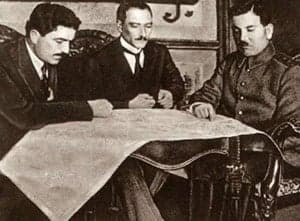 Vatanın Bütünlüğü Ve Milletin İstiklali Tehlikededir. Milletin İstiklalini Yine Milletin Azim Ve Kararı Kurtaracaktır...