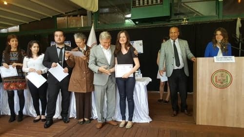35. Dönem Hukuk İngilizcesi Ve Terminolojisi Derslerini Tamamlayanlara Katılım Belgeleri Verildi