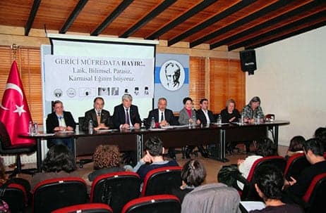 Kesintisiz, Kamusal, Laik, Bilimsel ve Parasız Eğitim İstiyoruz!
