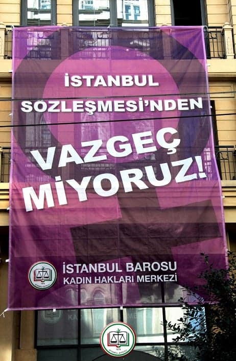 İstanbul Sözleşmesi 8 Yaşında VAZGEÇMİYORUZ !!