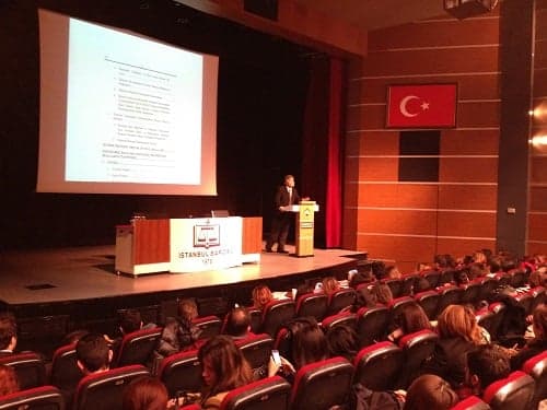 “Kadın Hakları Ve Aile İçi Şiddet” Konulu Sertifika Programı Devam Ediyor