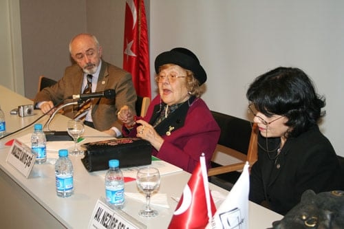 Muazzez İlmiye Çığ
Konuğumuzdu