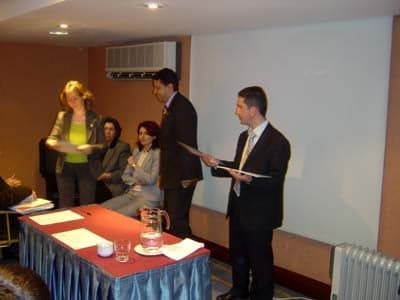 Cmuk Meslek İçi Eğitim Seminerini Tamamlayanlara
Sertifikaları Verildi.