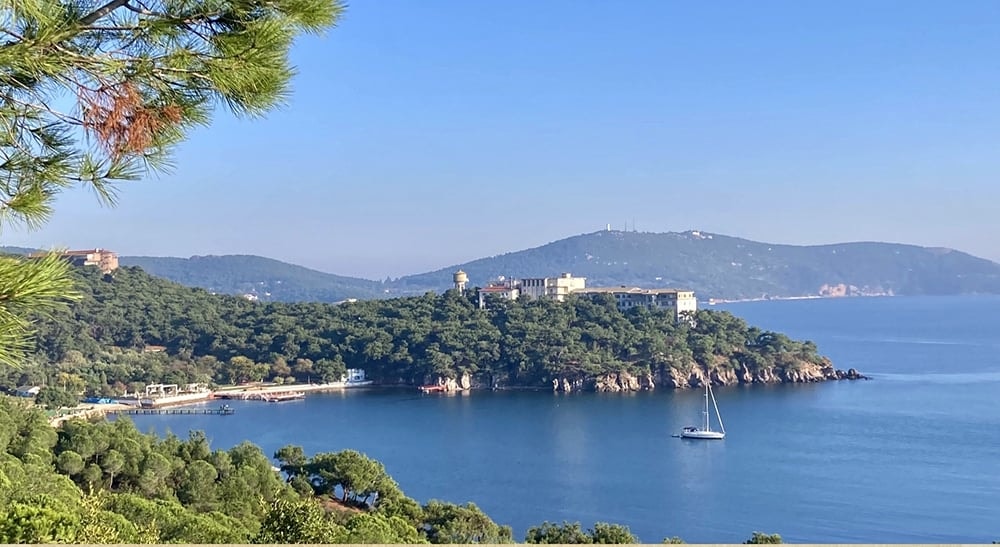Heybeliada Sanatoryumu Koruma Altında