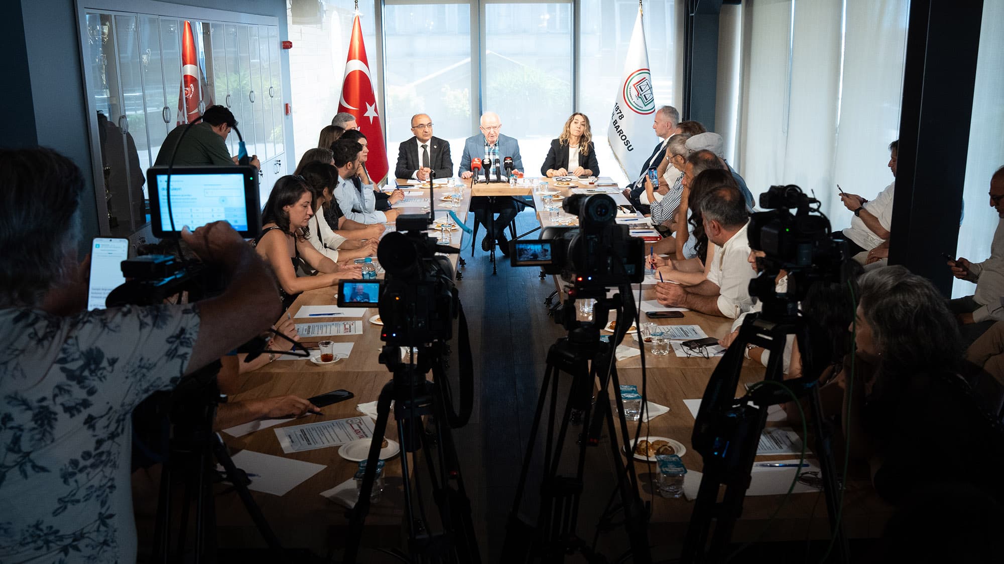 SAVUNMANIN TANIKLIĞINDA ADLİ YIL